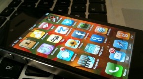 iPhone 4 unlock shown off but not available yet